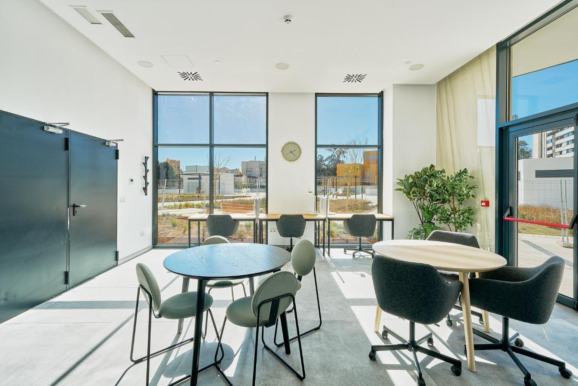 Apartament Sky Tower By Lovely